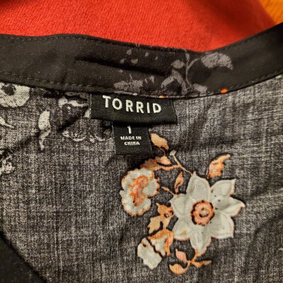 Floral Black Maxi Dress - Picture 8 of 14